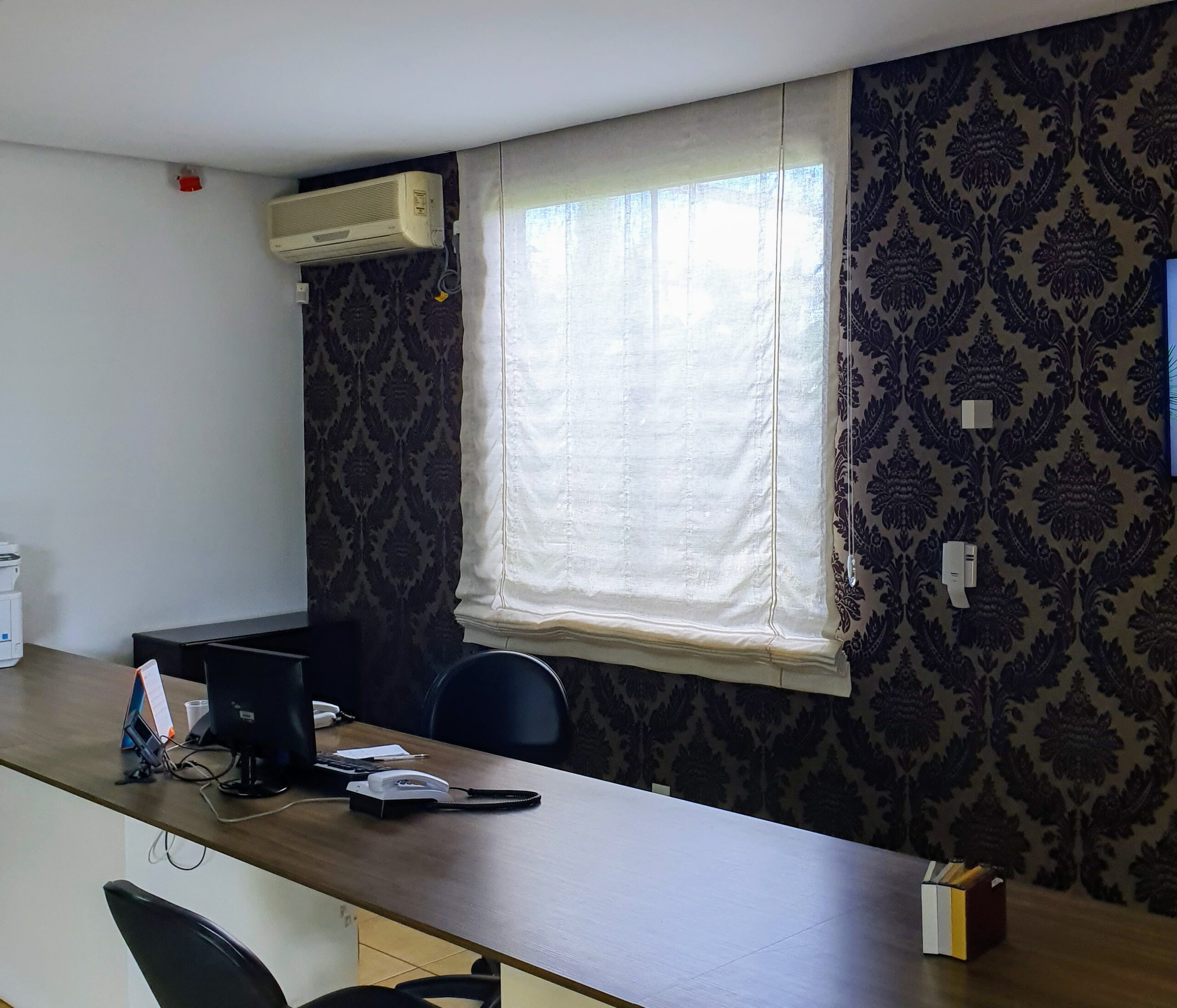 cortina,romance,branca,translúcido,sala,quarto,living, escritório,consultório,theather,blindlux,clean,decoração,design,interior,leo romano,casa,home,persianas,cortinas,arquitetos,decoradores,1